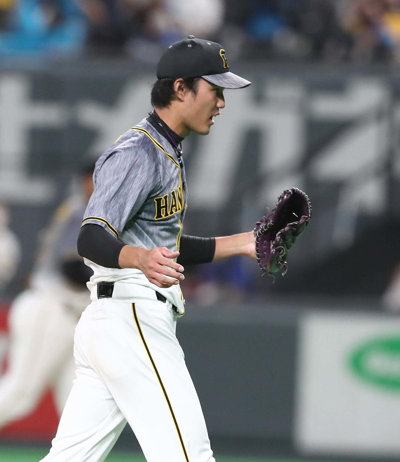 日本ハム対阪神　7回裏、無失点に抑える藤浪（2021年6月8日撮影）