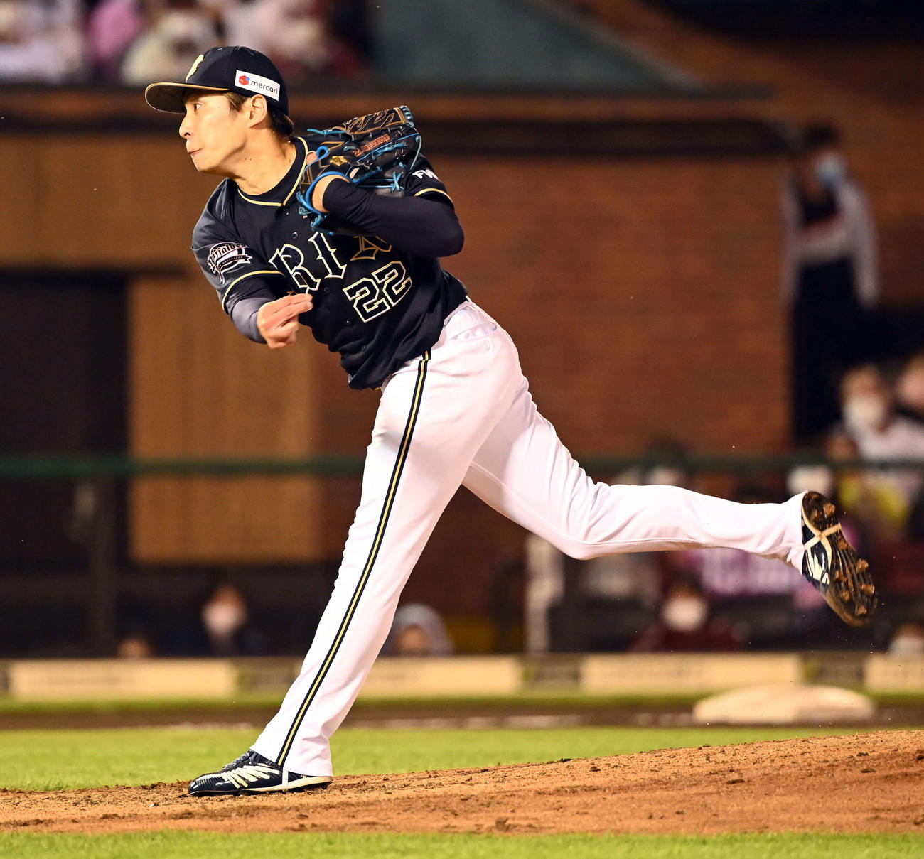 楽天対オリックス　6回裏を無失点に抑えた村西（撮影・たえ見朱実）