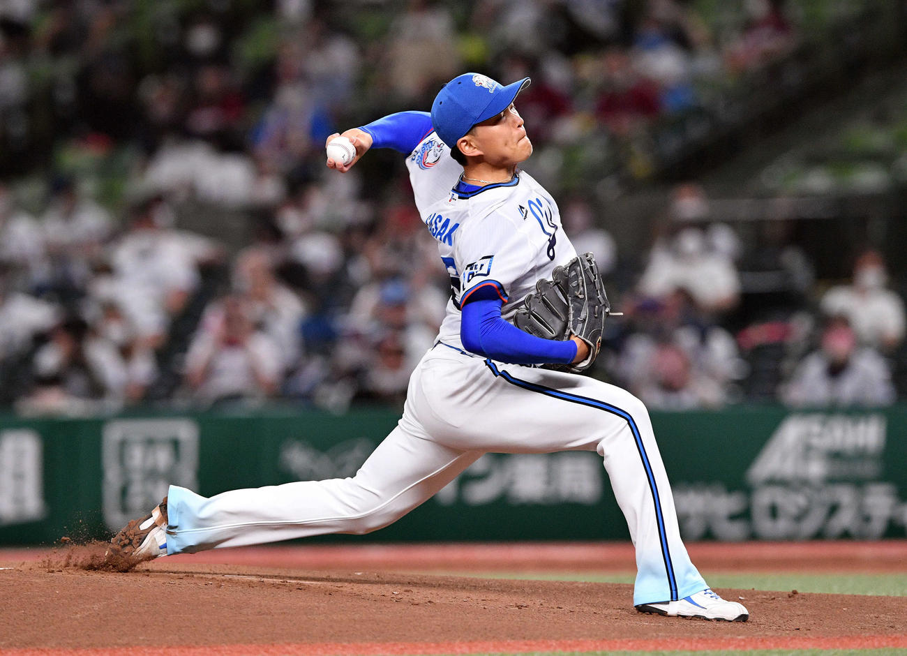 西武対楽天　西武先発の佐々木（撮影・滝沢徹郎）