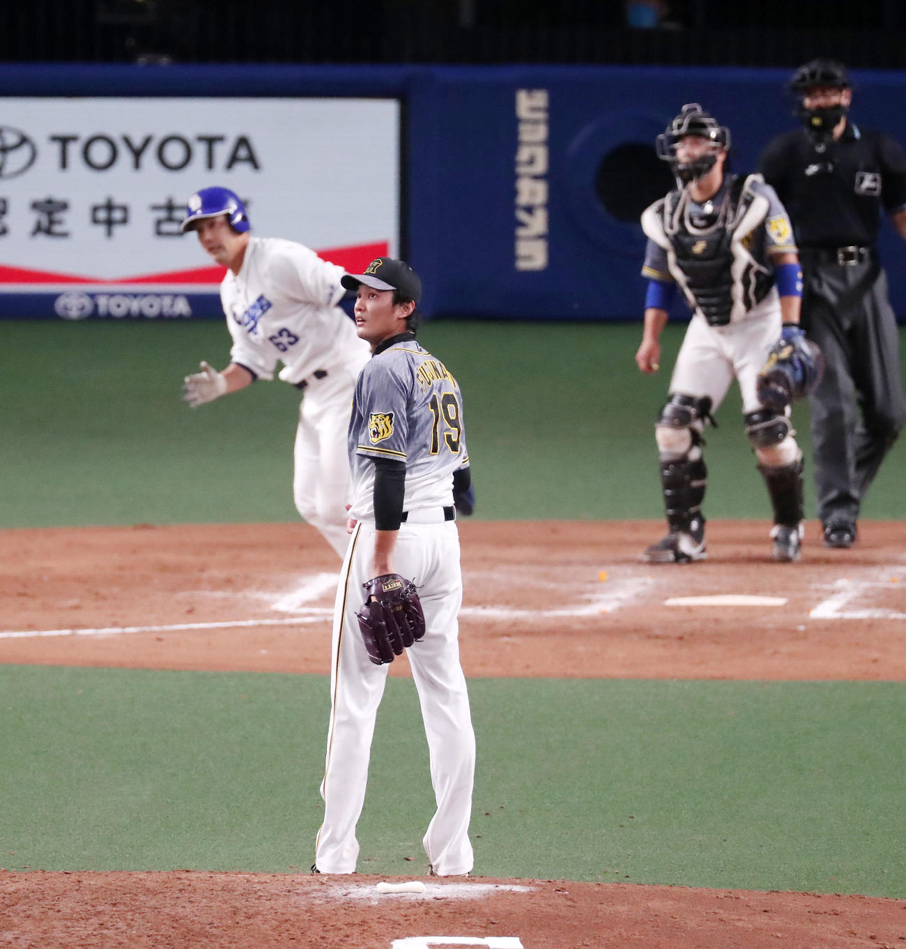 中日対阪神　7回裏中日1死満塁、藤浪は堂上に走者一掃の適時二塁打を打たれる（撮影・加藤哉）