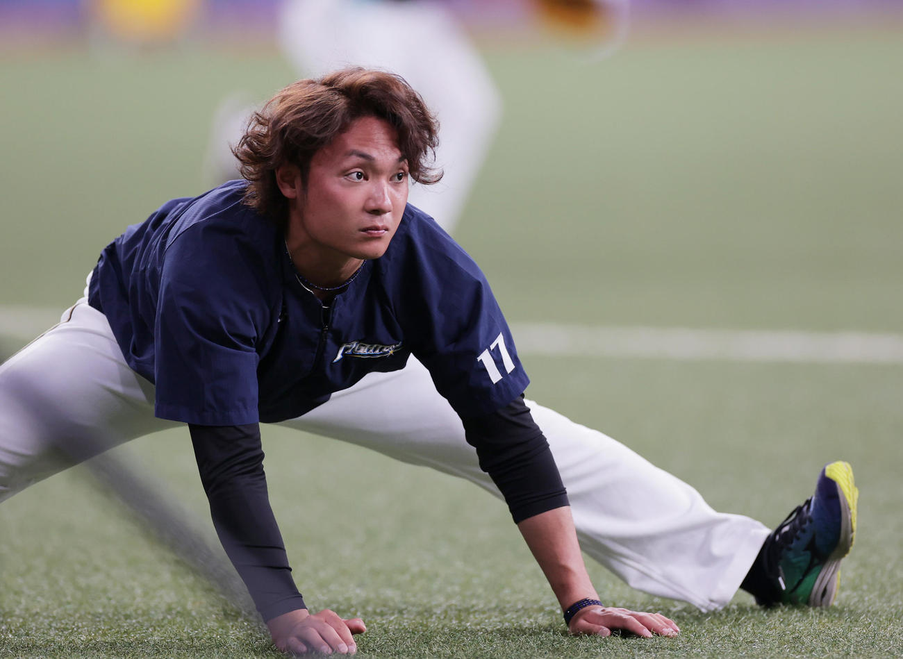 オリックス対日本ハム　練習を行う伊藤（撮影・清水貴仁）