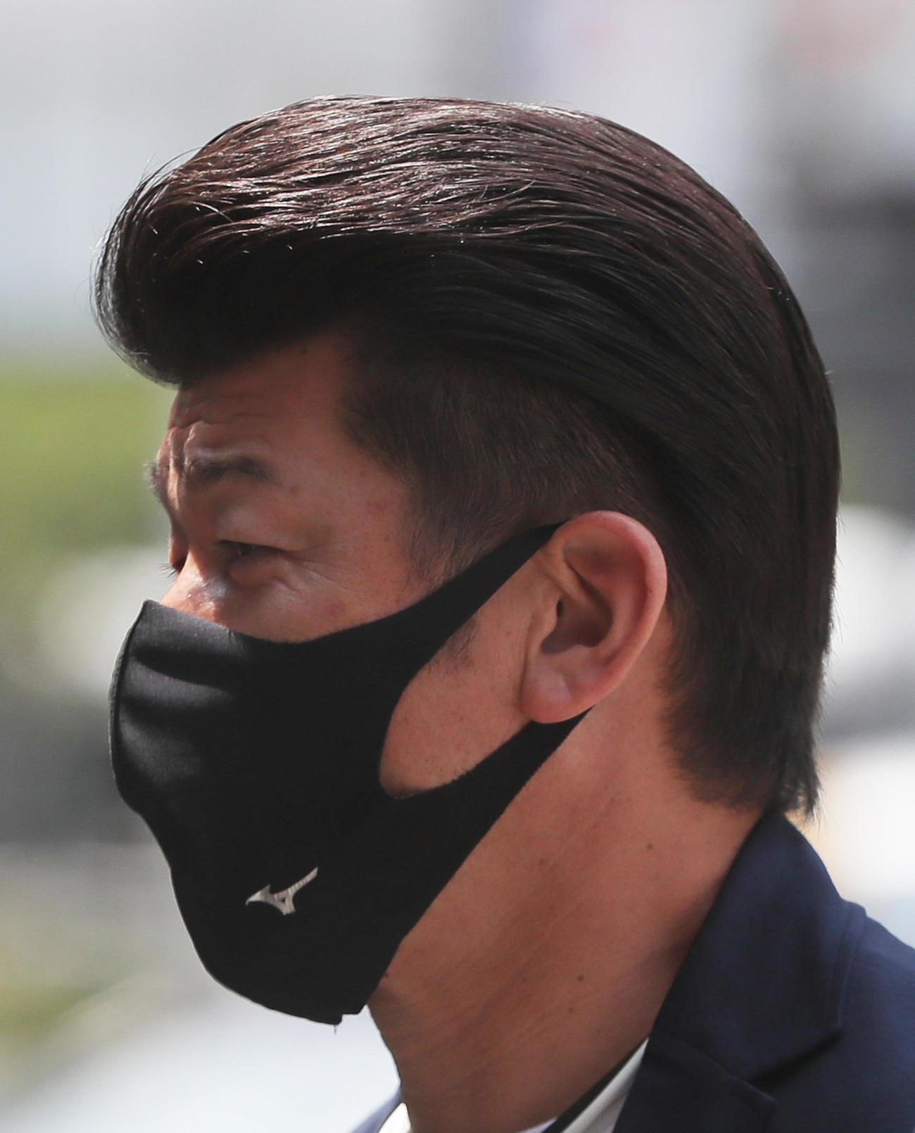 富山から移動するDeNA三浦監督（撮影・足立雅史）