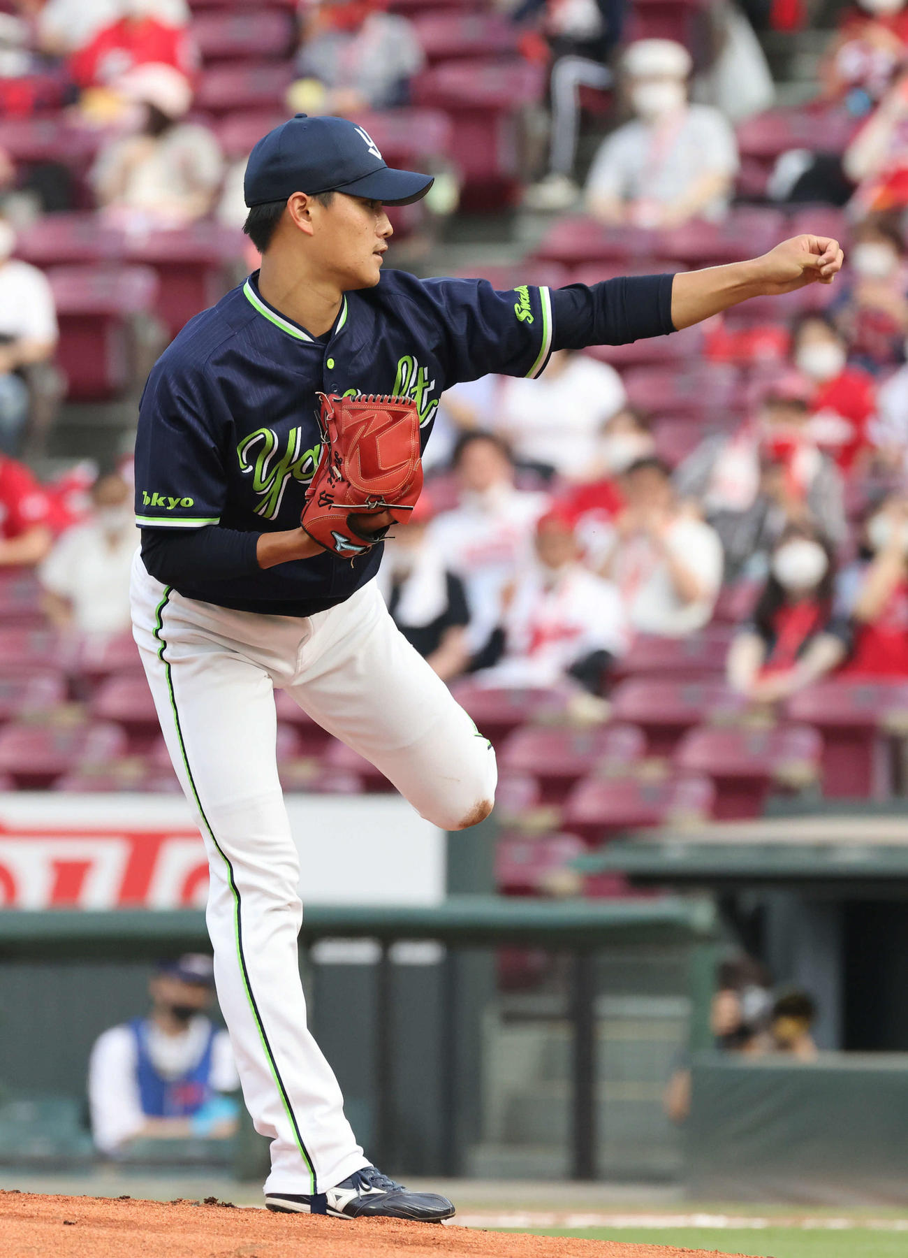 広島対ヤクルト　ヤクルト先発の高橋（撮影・加藤孝規）
