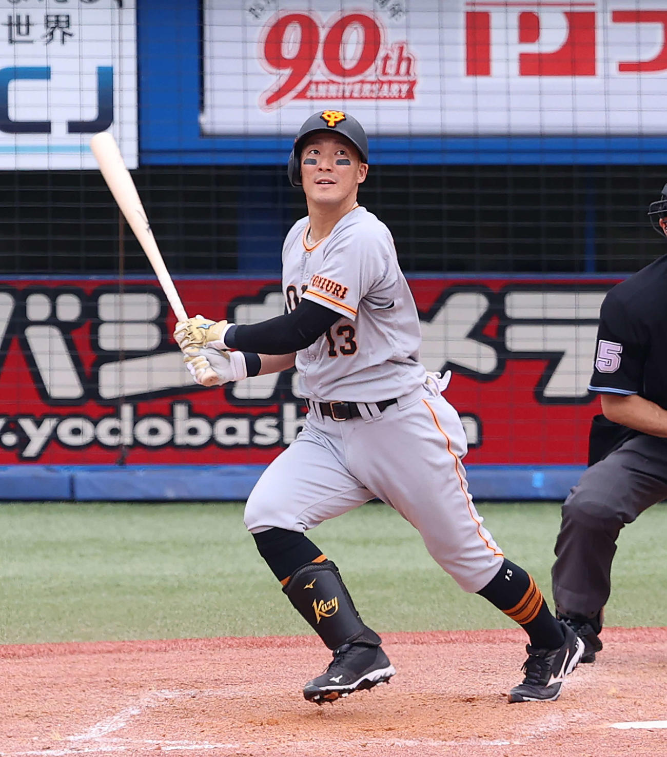 ヤクルト対巨人　4回表巨人2死三塁、適時打を放つ梶谷（撮影・河野匠）