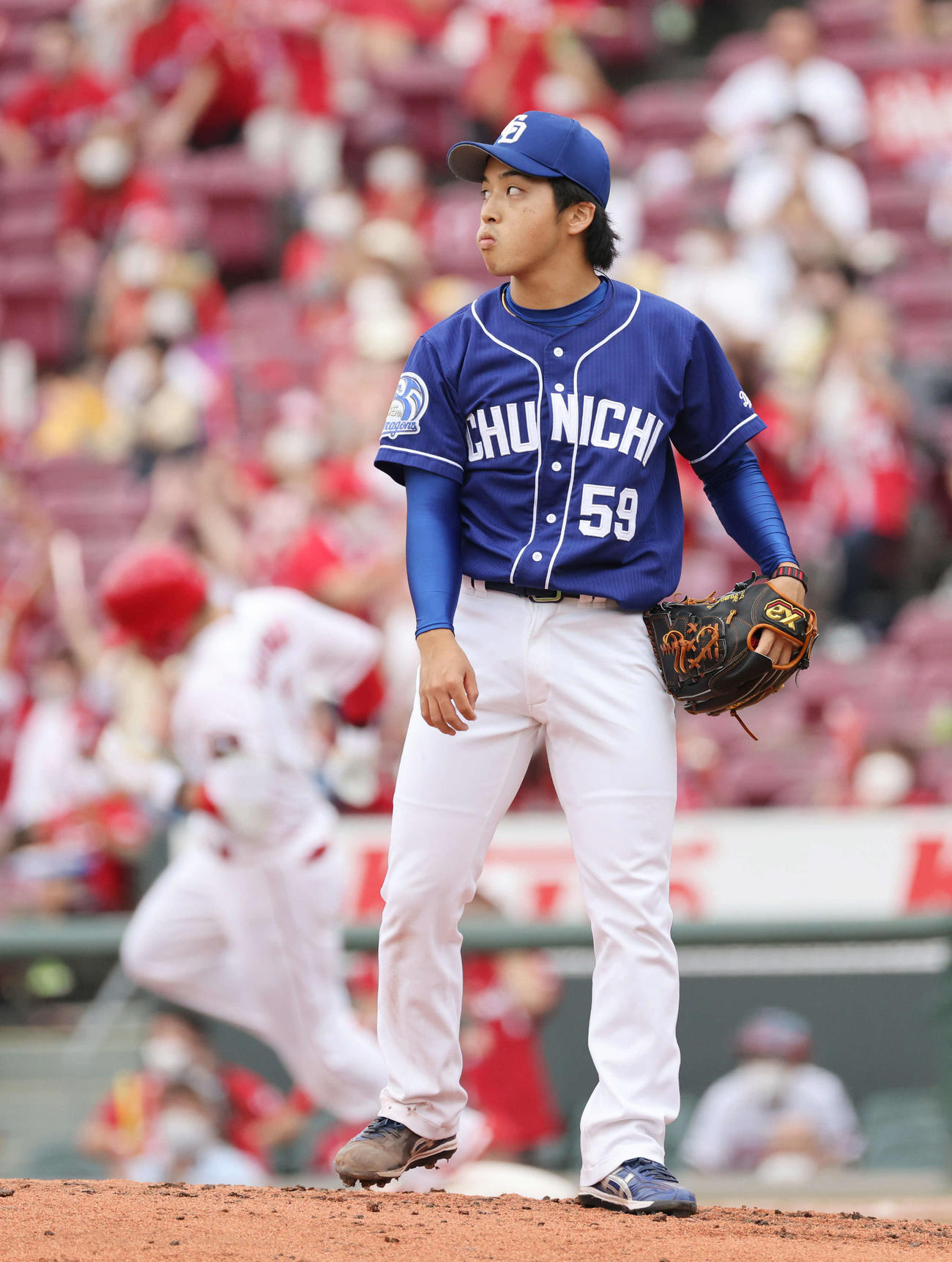 広島対中日　5回裏広島無死、鈴木誠に左越え本塁打を打たれた山本（撮影・加藤孝規）