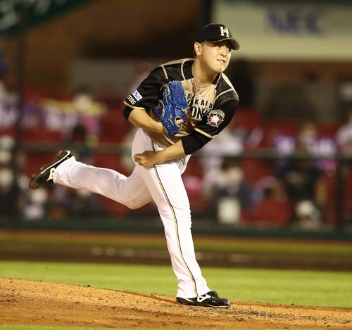 楽天対日本ハム　6回に登板の河野（撮影・黒川智章）