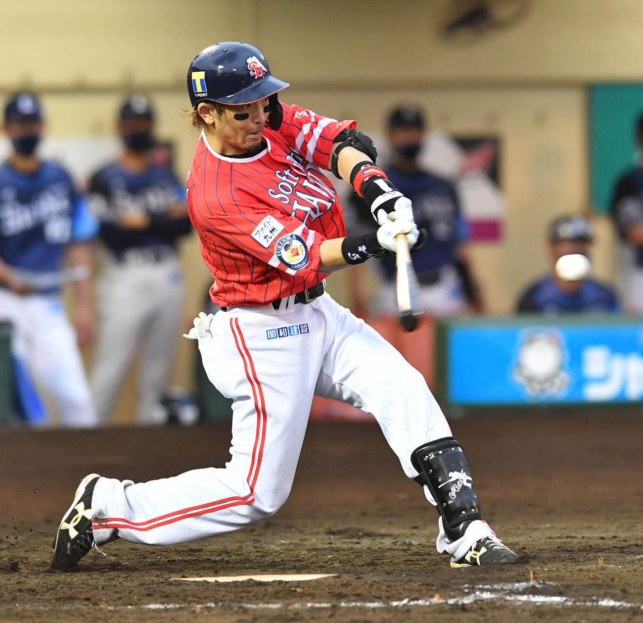 ソフトバンク対西武　3回裏ソフトバンク2死二塁、松田は左越え2点本塁打を放つ（撮影・岩下翔太）