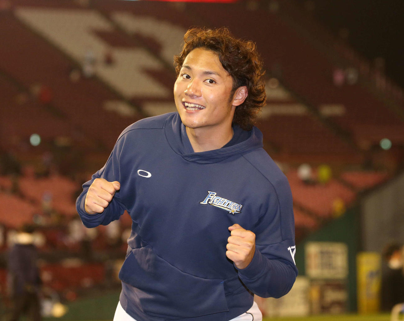 楽天対日本ハム　6勝目を挙げ笑顔の伊藤（撮影・黒川智章）