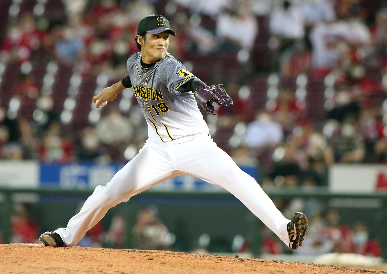 阪神対広島　8回、阪神4番手で登板の藤浪（撮影・上山淳一）