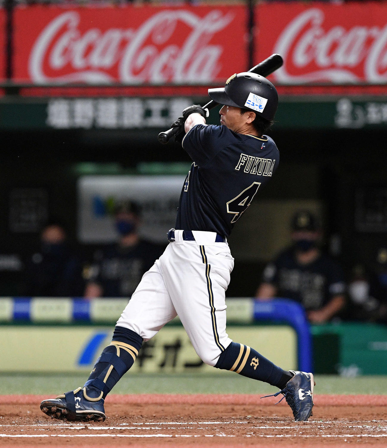 西武対オリックス　2回表オリックス1死二、三塁、福田は右越え3点本塁打を放つ（撮影・滝沢徹郎）