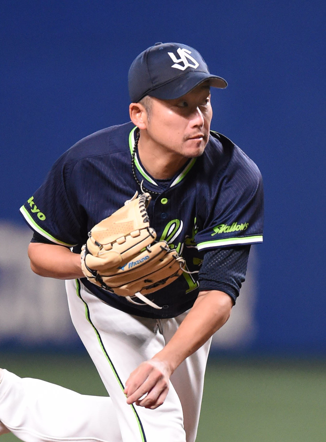 中日対ヤクルト　1回裏、登板するヤクルト先発の石川（撮影・森本幸一）