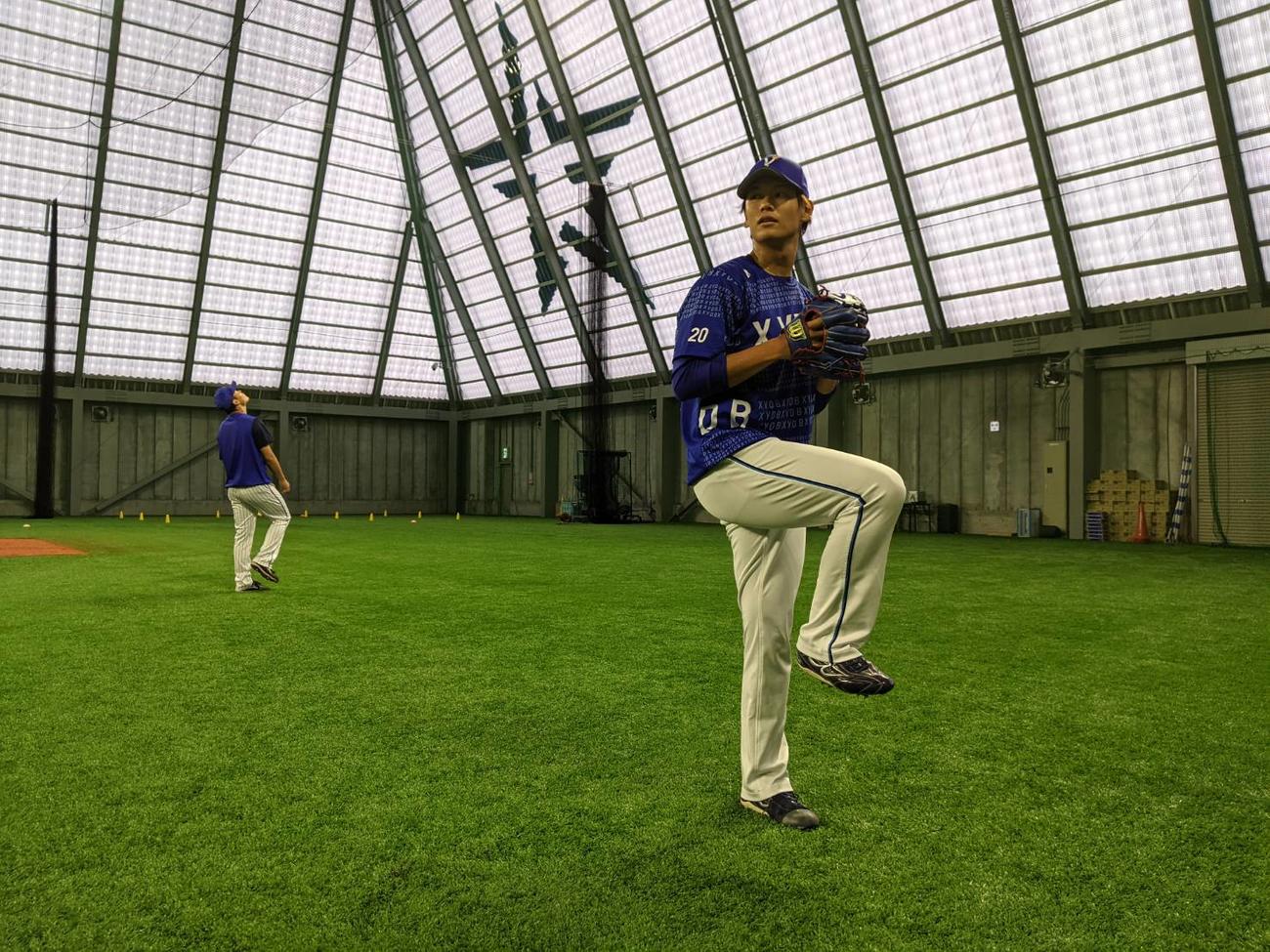 6日の広島戦に先発するDeNA坂本（球団提供）