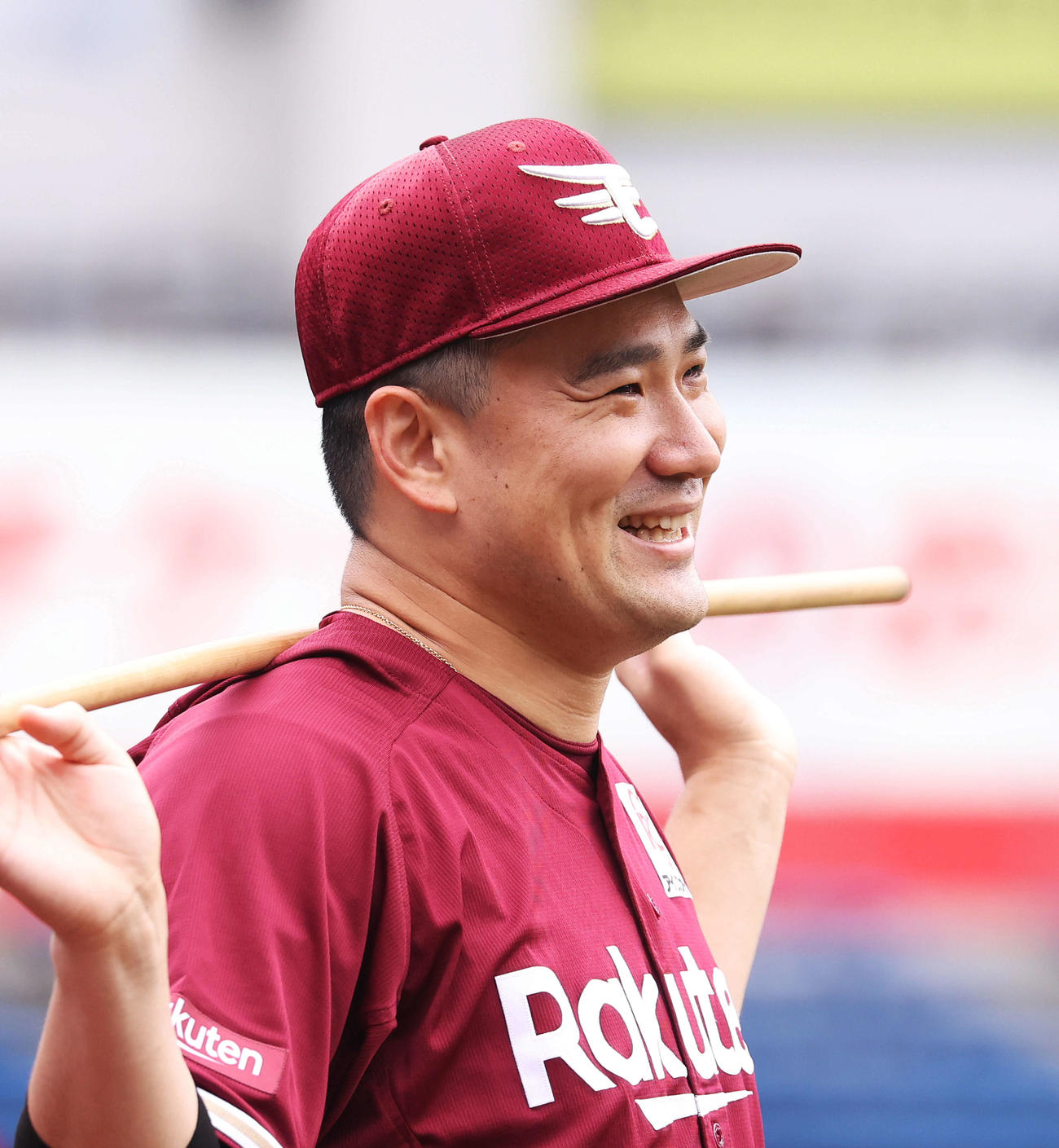 ロッテ対楽天　試合前、笑顔を見せる楽天田中将（撮影・河田真司）