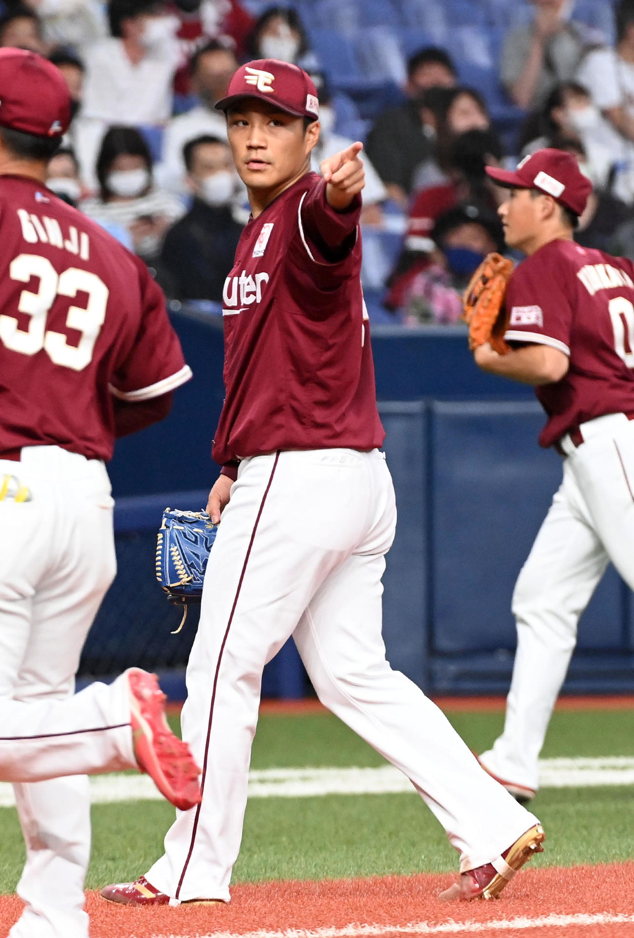 オリックス対楽天　7回、オリックスを0点に抑えベンチに戻る則本昂（撮影・前岡正明）