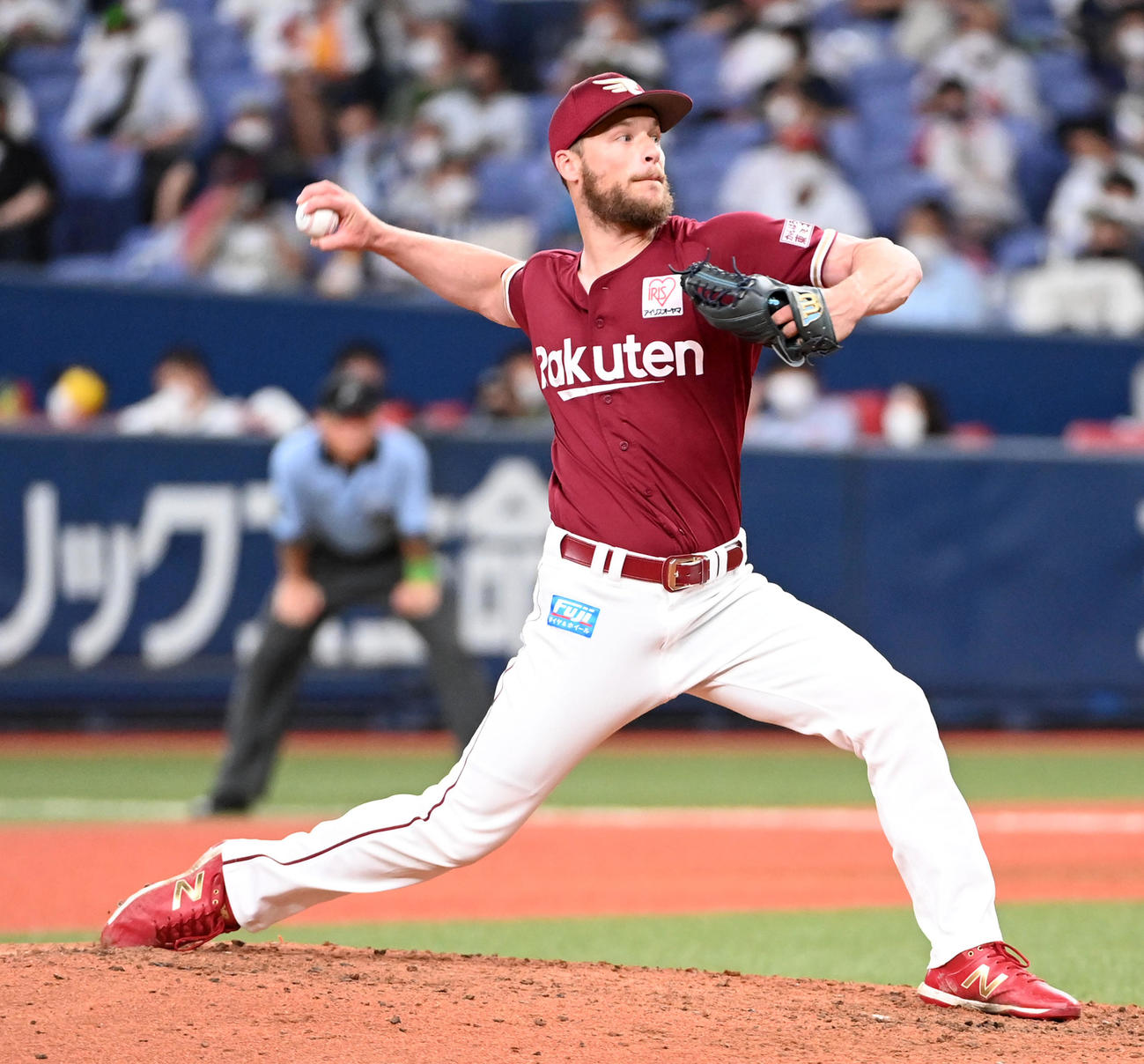 オリックス対楽天　楽天3番手のブセニッツ（撮影・前岡正明）