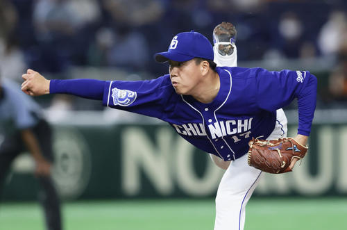 巨人対中日　中日先発の柳（撮影・足立雅史）