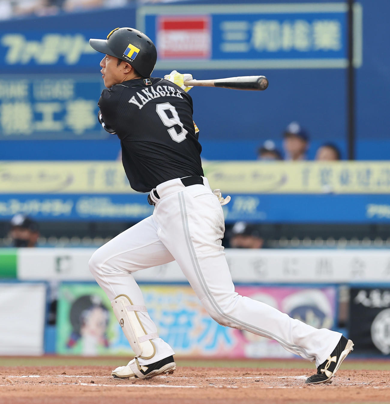 ロッテ対ソフトバンク　3回表ソフトバンク1死三塁、先制の適時打を放つ柳田（撮影・垰建太）