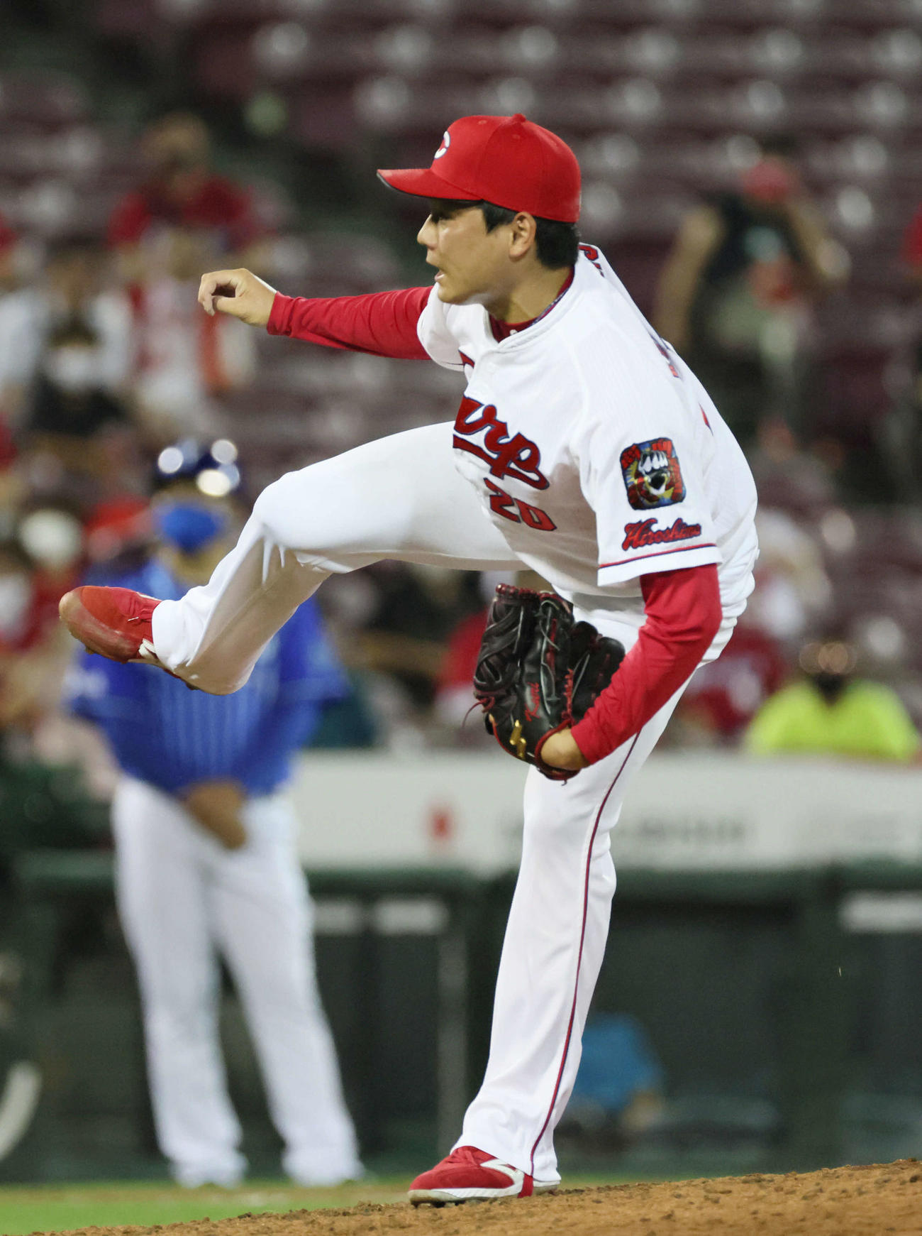 広島対DeNA 9回表DeNA、広島抑えの栗林（撮影・加藤孝規）