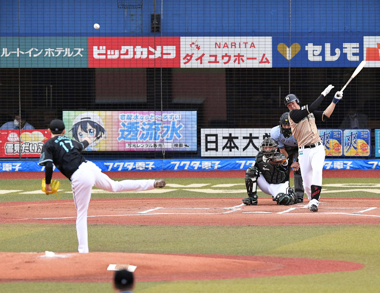 1回表日本ハム2死、高浜は佐々木朗希から二塁内野安打を放つ（撮影・滝沢徹郎）