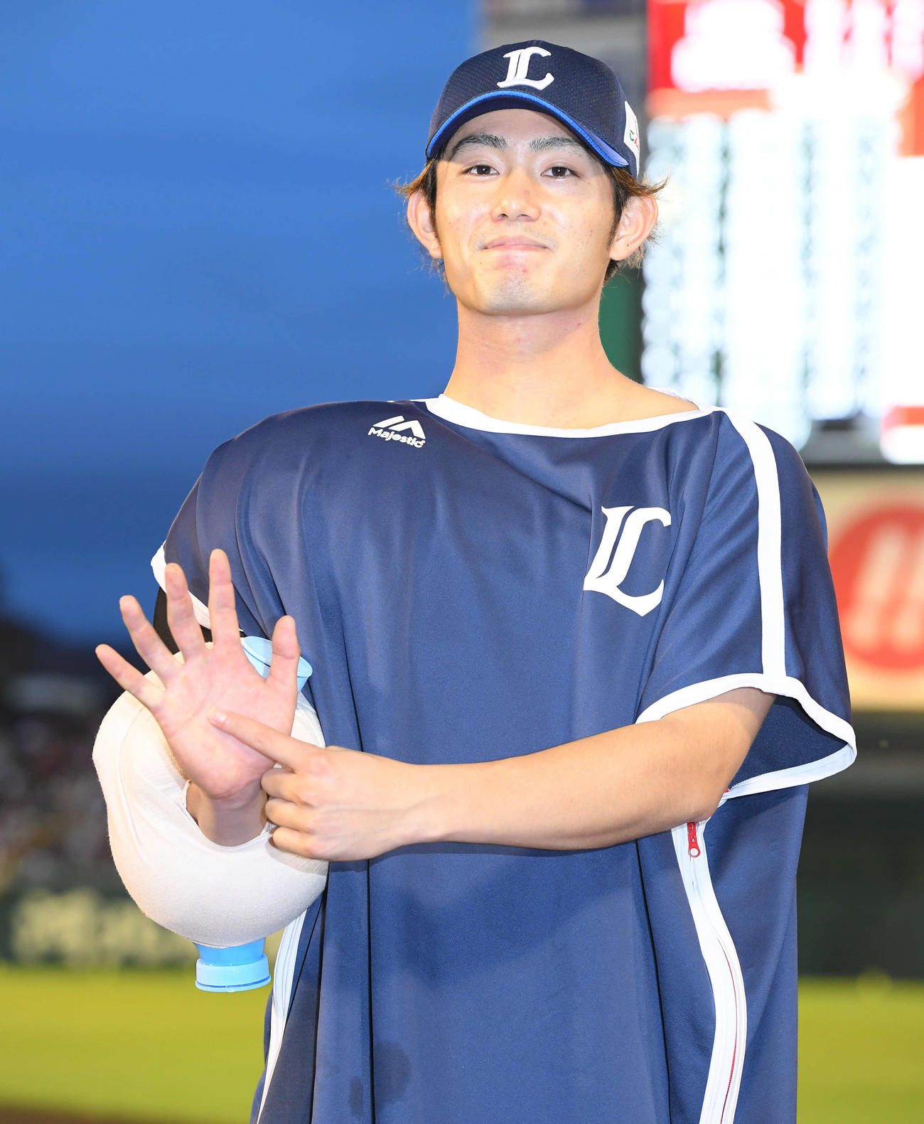 楽天対西武　今季6勝目を挙げた西武今井（撮影・たえ見朱実）