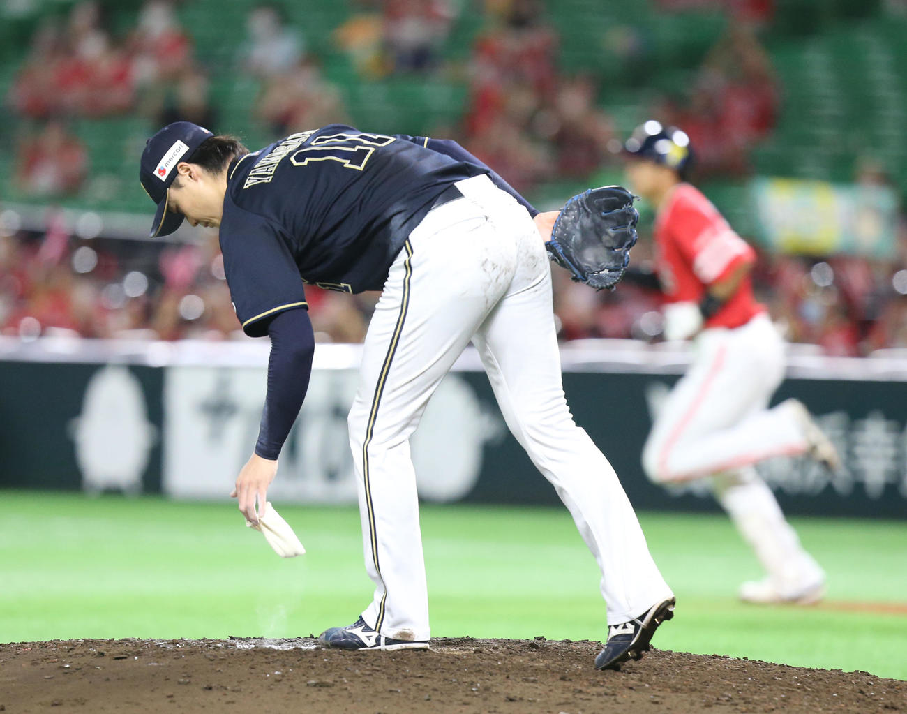 ソフトバンク対オリックス　3回裏ソフトバンク2死一塁、山崎福は柳田に右越えの2点本塁打を浴びる（撮影・屋方直哉）