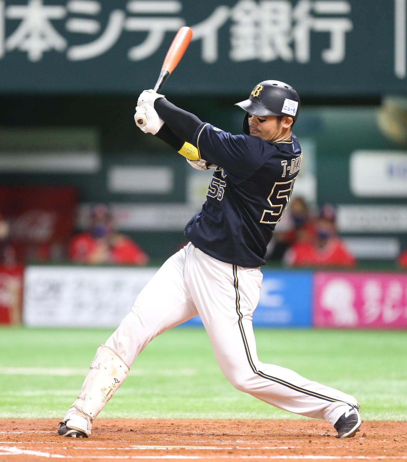 ソフトバンク対オリックス　2回表オリックス1死、T－岡田は中前安打を放つ（撮影・屋方直哉）