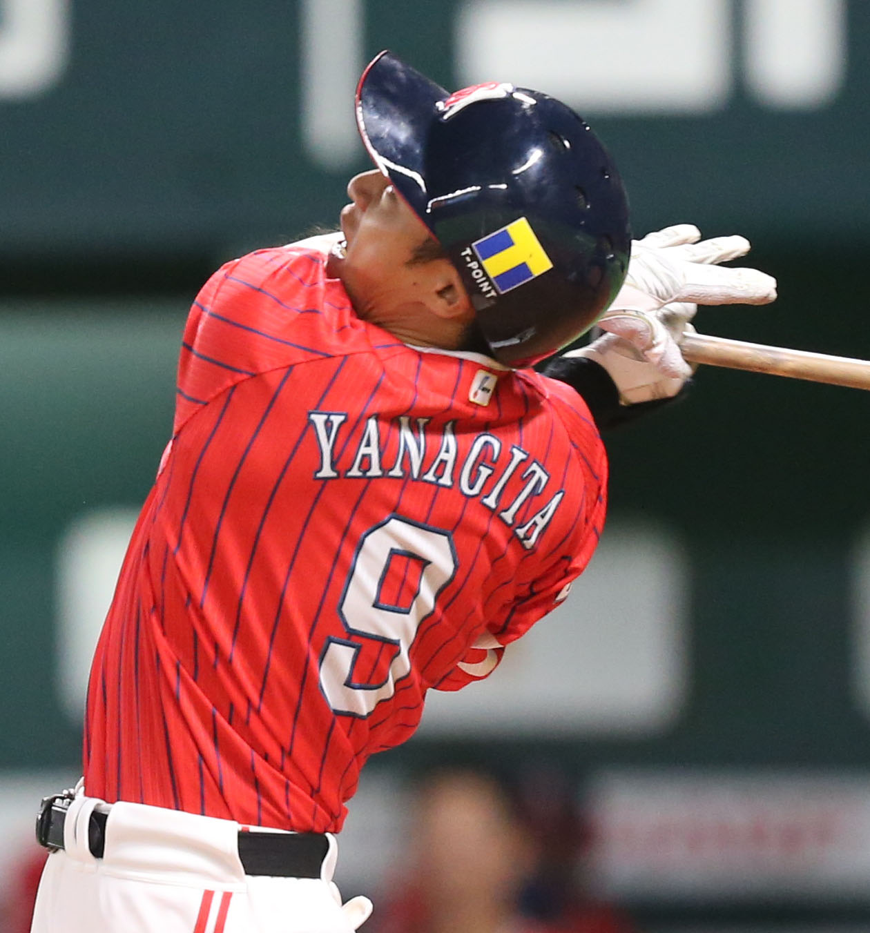 ソフトバンク対オリックス　8回裏ソフトバンク無死、柳田は右越えの本塁打を放つ（撮影・屋方直哉）