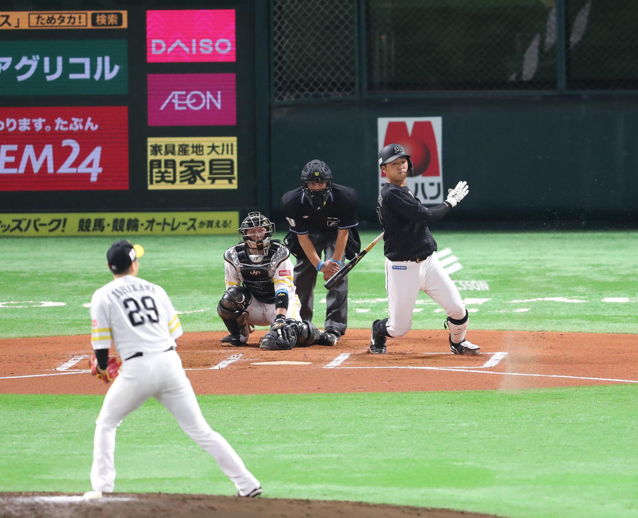 ソフトバンク対ロッテ　6回表ロッテ2死、山口航輝は左前安打を放つ（2021年3月26日撮影）