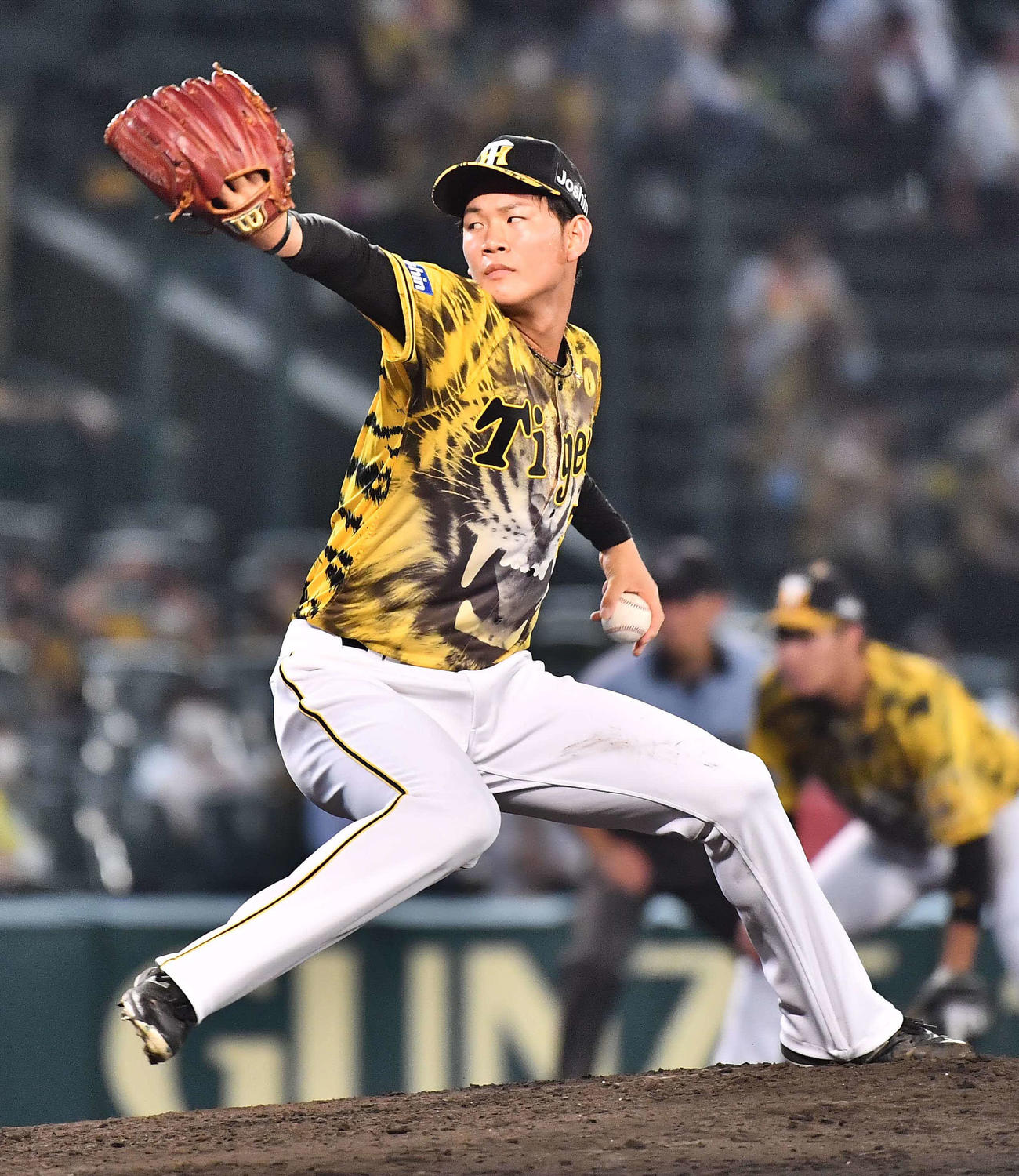 2021年7月13日　阪神対DeNA　阪神4番手の及川雅貴（撮影・上田博志）