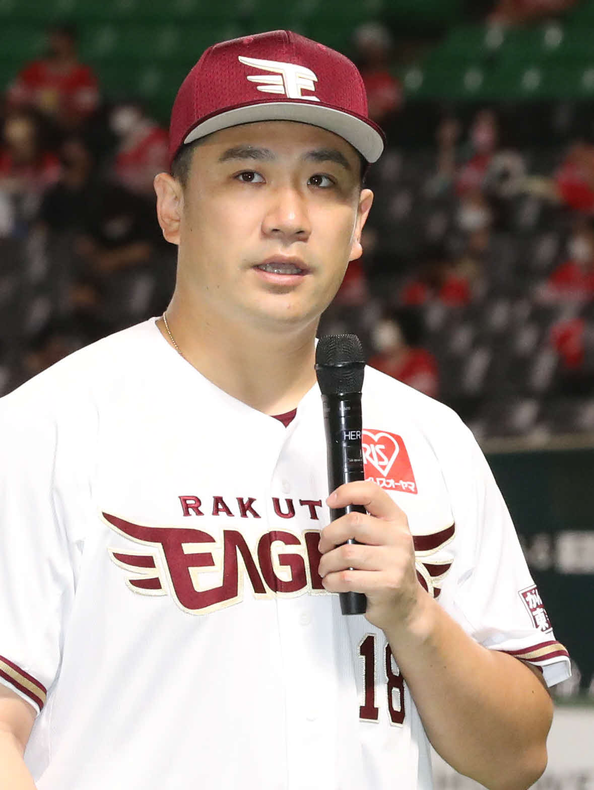ソフトバンク対楽天　ヒーローインタビューを受ける田中将（撮影・屋方直哉）