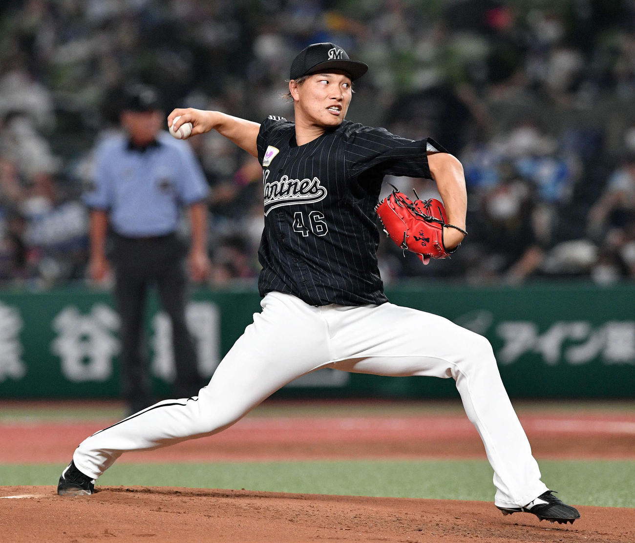 西武対ロッテ　ロッテ先発の岩下（撮影・滝沢徹郎）
