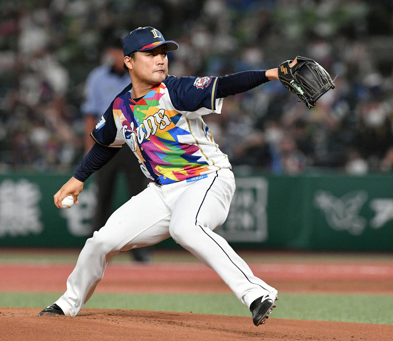 西武対ロッテ　西武先発の松本（撮影・滝沢徹郎）