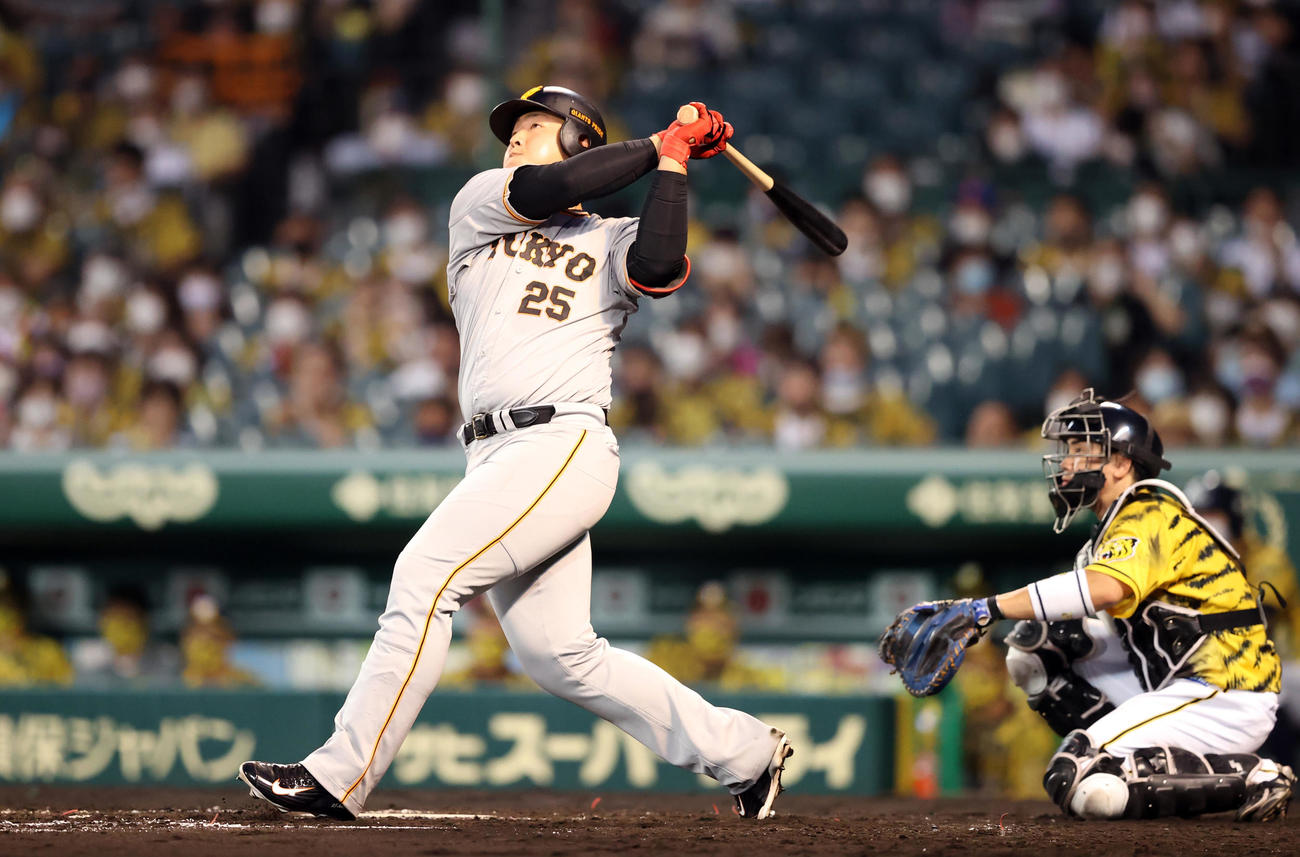 巨人岡本和真（2021年7月10日撮影）