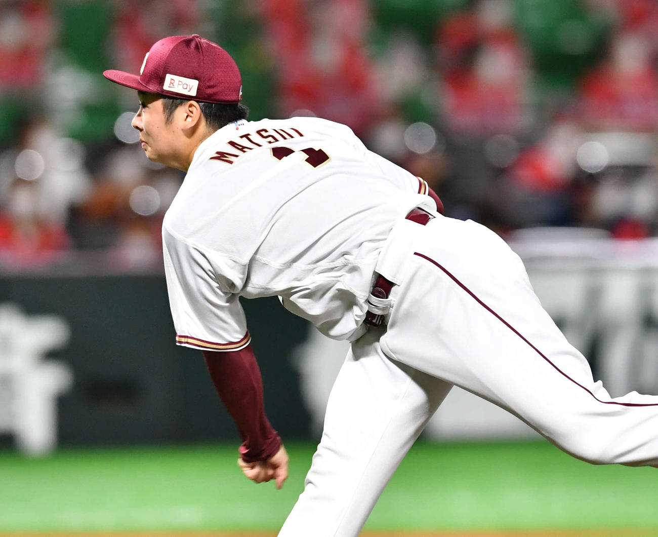 ソフトバンク対楽天　9回裏より登板した、楽天4番手の松井（撮影・岩下翔太）