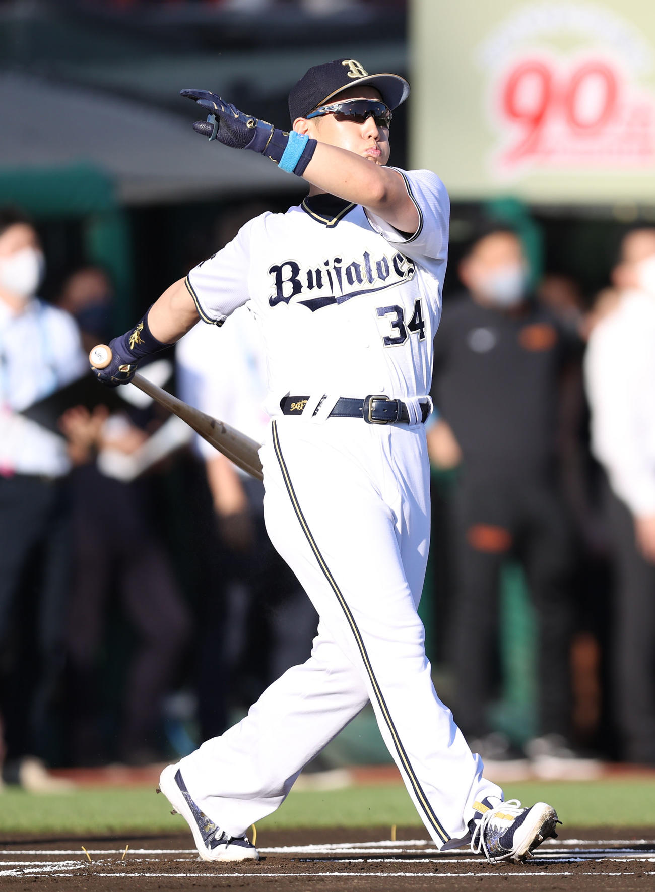 全パ対全セ　ホームランダービーで快音を鳴らす吉田正（撮影・狩俣裕三）