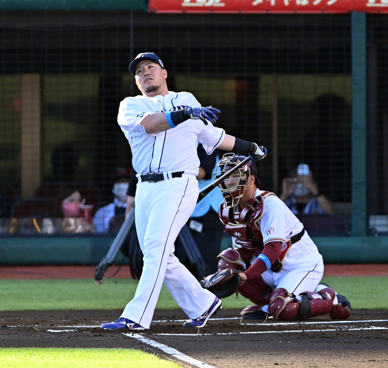 ホームラン競争の決勝で吉田正に敗れた山川（撮影・たえ見朱実）