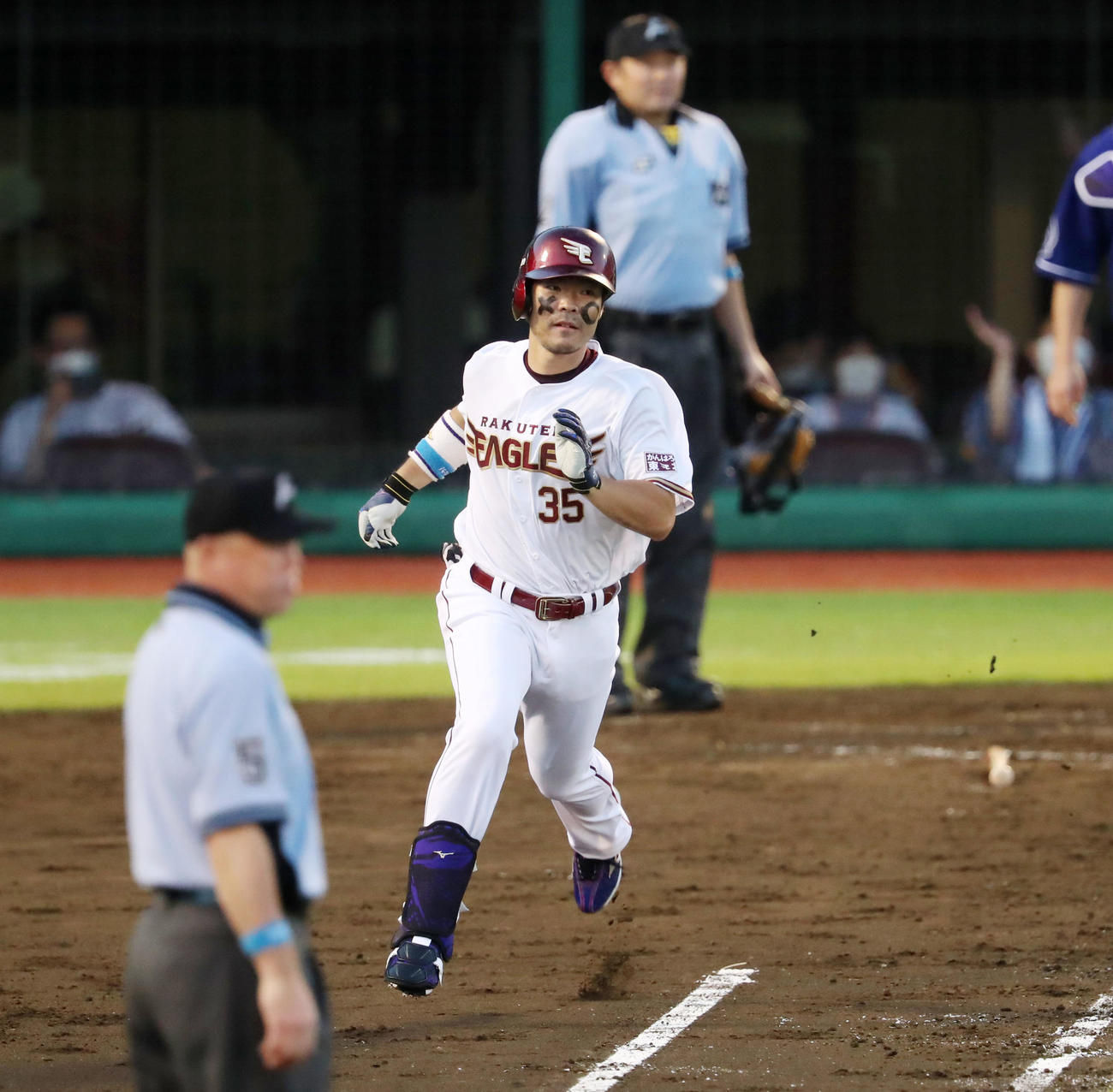 3回裏全パ1死二、三塁、島内は右前適時打を放つ（撮影・加藤哉）