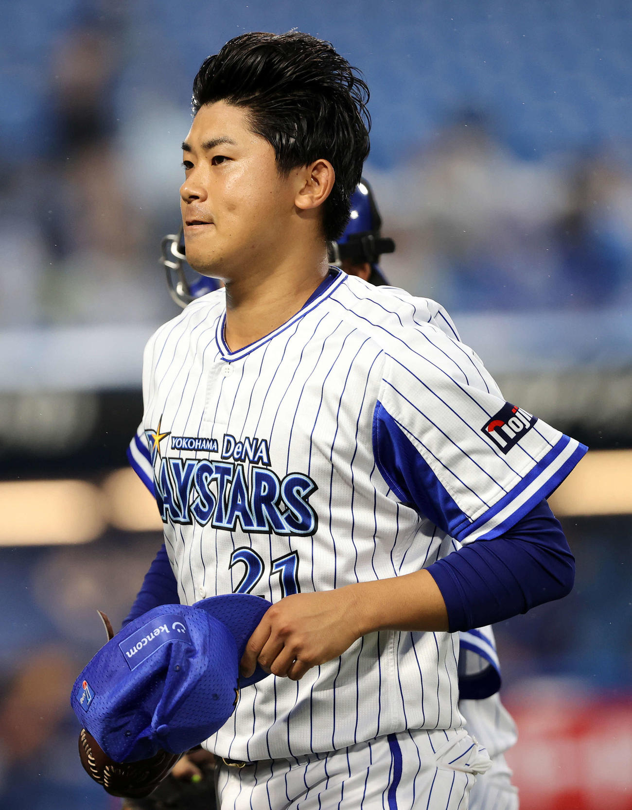 ベンチに引き揚げるDeNA今永昇太（2021年6月30日撮影）