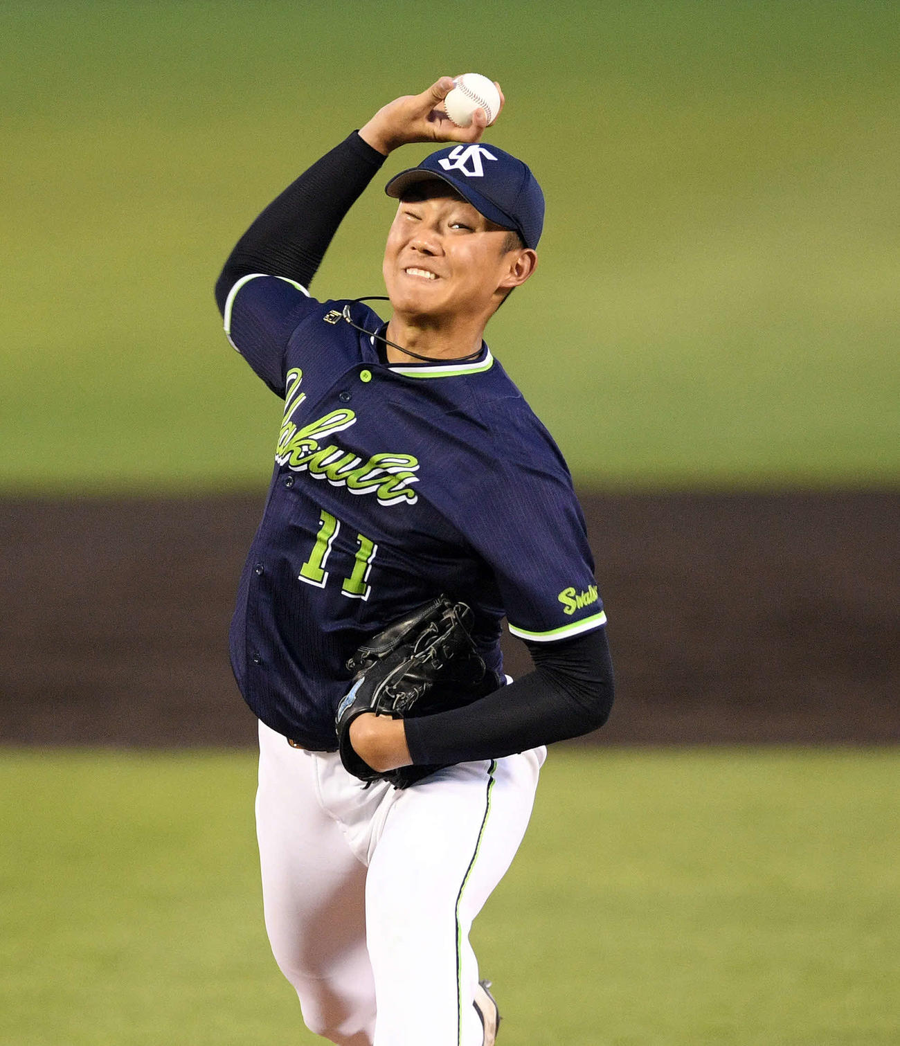 楽天対ヤクルト　ヤクルト先発の奥川（撮影・滝沢徹郎）