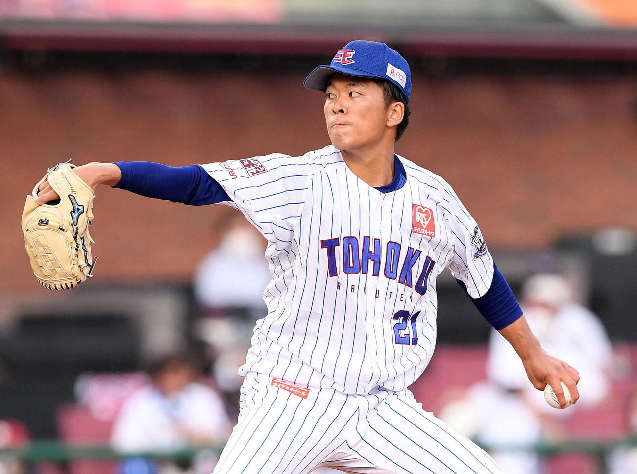 楽天先発の早川（撮影・滝沢徹郎）