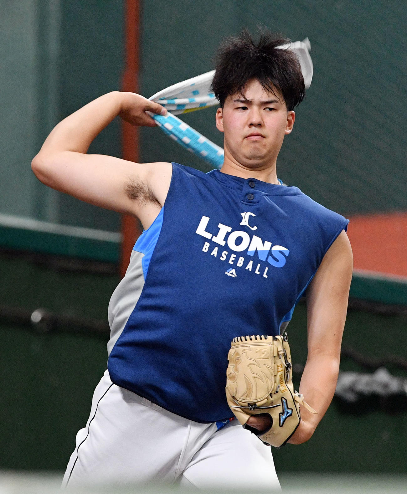 試合前にブルペンで調整する西武渡辺勇太朗（2021年6月19日撮影）