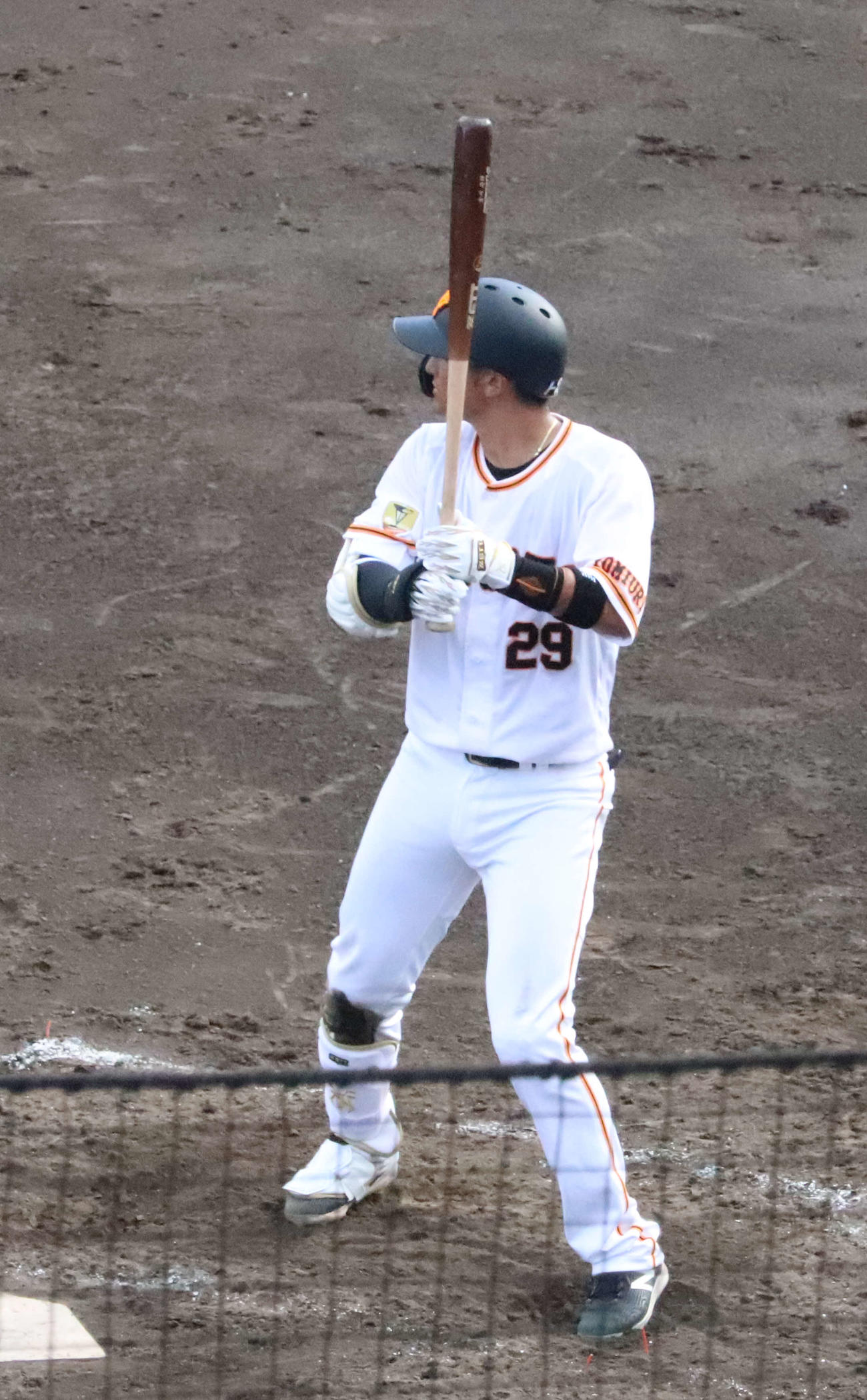 実戦復帰後3試合目にして猛打賞をマークした巨人吉川（撮影・小早川宗一郎）