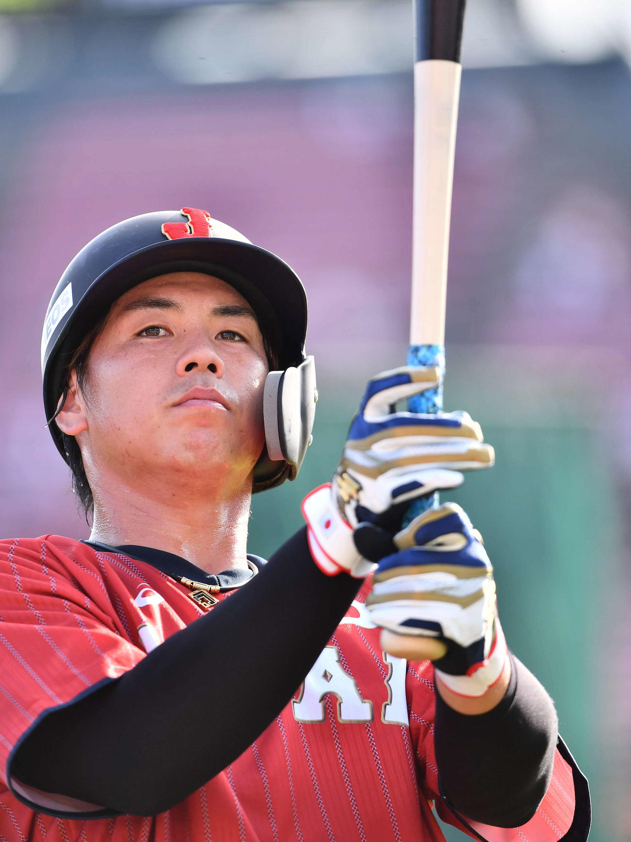 バットを構える梅野（2021年7月25日撮影）