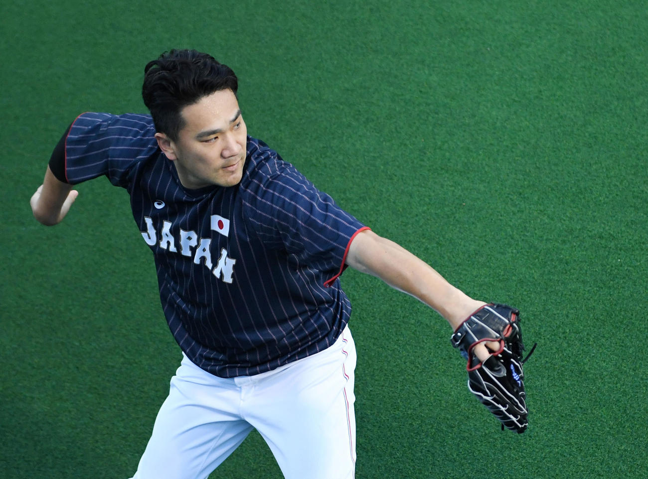 キャッチボールをする田中将大（2021年8月1日撮影）