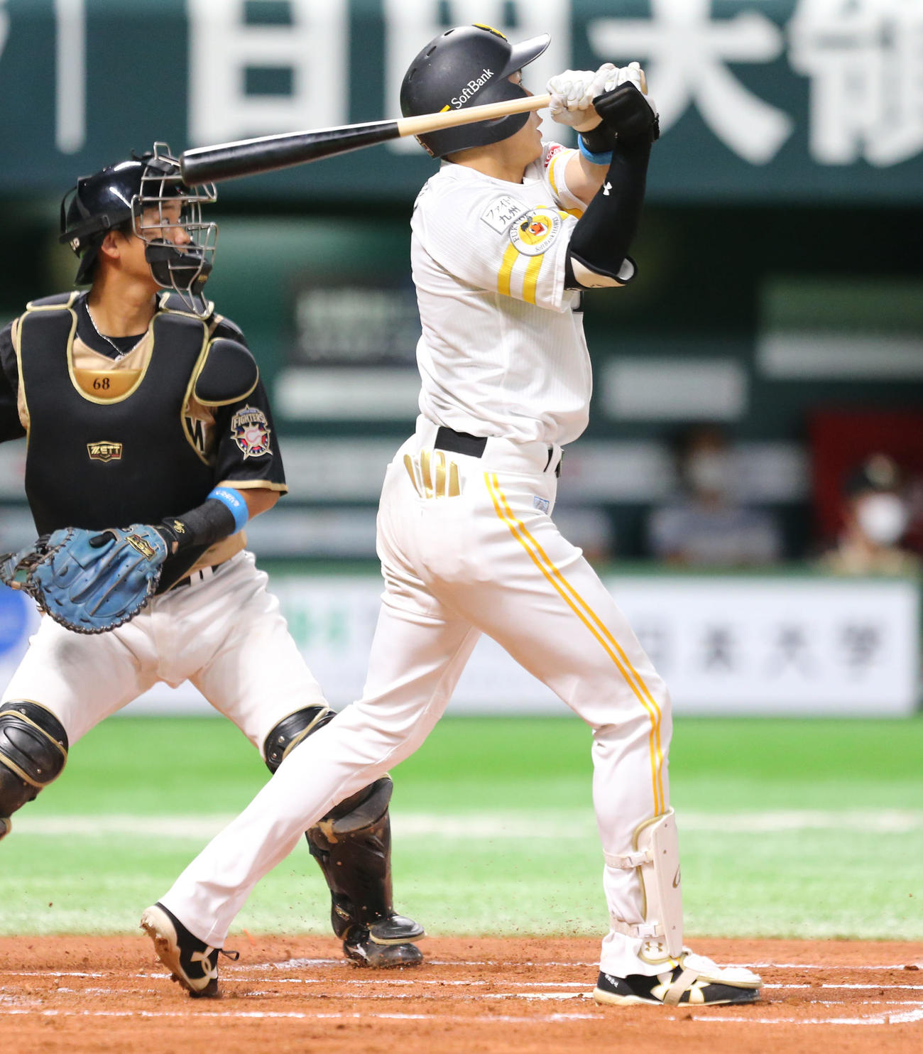 ソフトバンク対日本ハム　1回裏ソフトバンク1死一塁、柳田は先制の2点本塁打を放つ（撮影・屋方直哉）