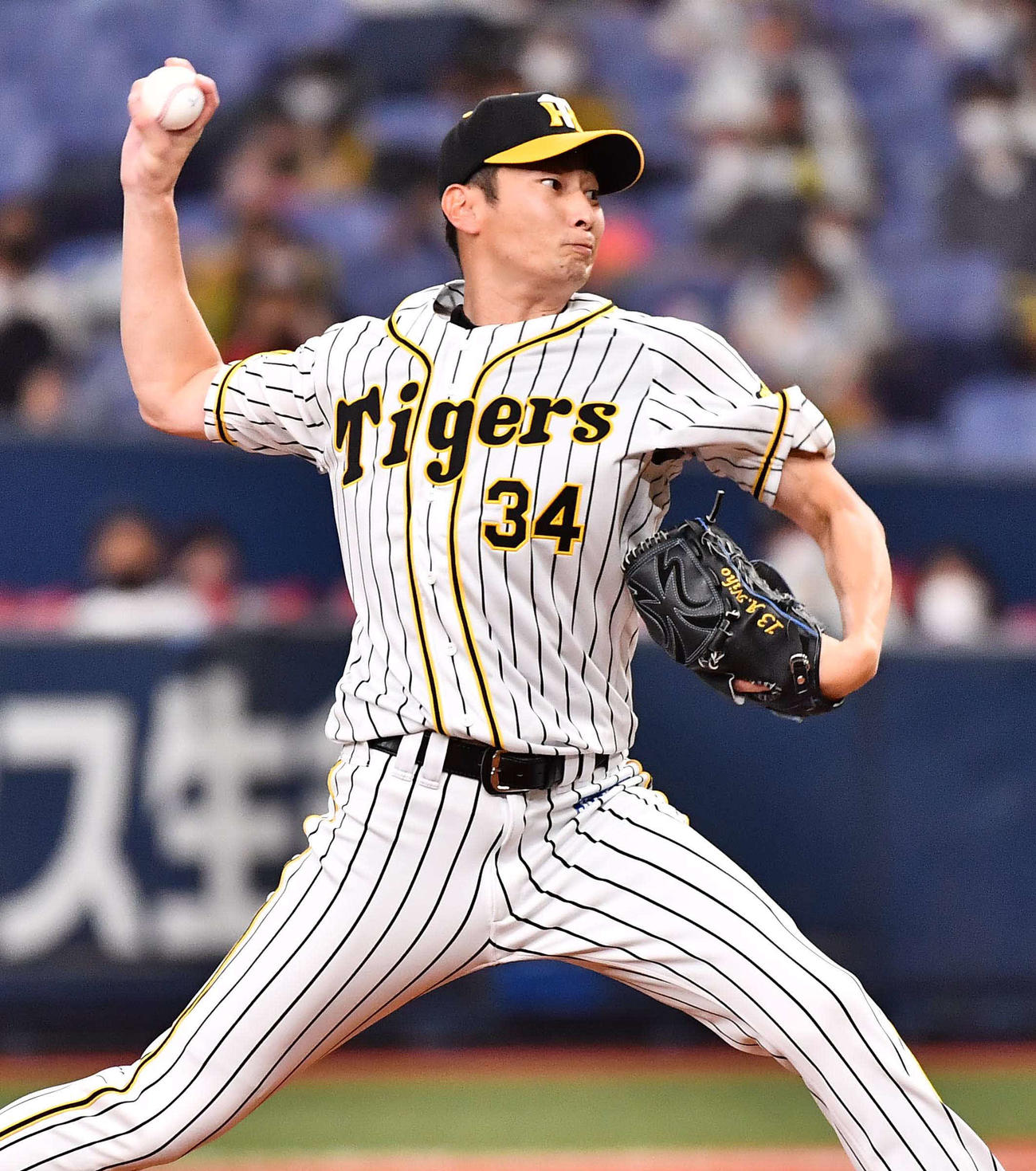 広島戦に先発する阪神二保（撮影・上田博志）