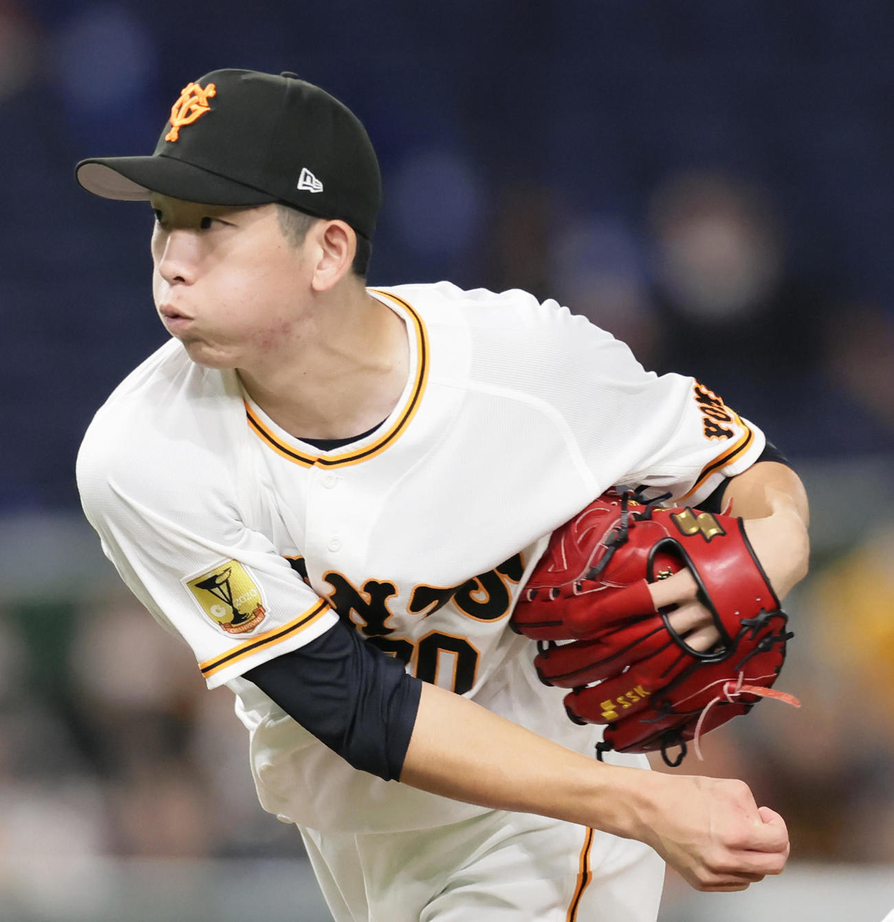 巨人対中日　巨人先発の戸郷（撮影・足立雅史）