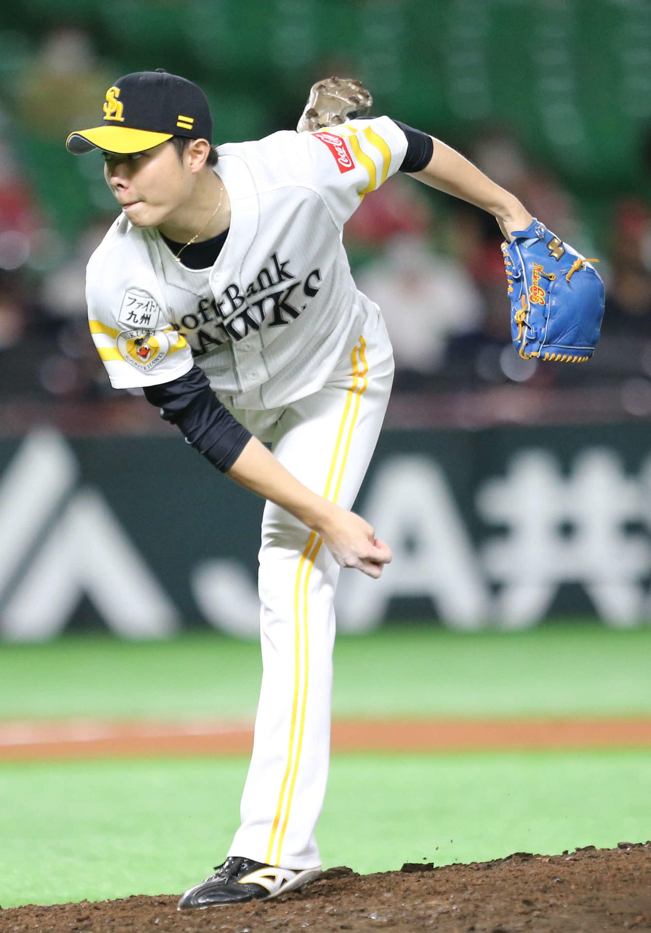 ソフトバンク対日本ハム　4番手で登板した松本（撮影・屋方直哉）