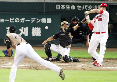 3回エルドレッドに死球を与える大谷