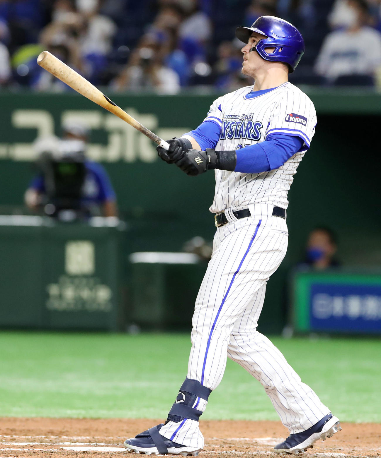 DeNA対阪神　7回裏DeNA1死、オースティンは中越え本塁打を放つ（撮影・加藤哉）